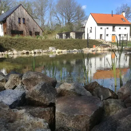 Holiday Podlea¡anska½ Mla½n Holiday home *