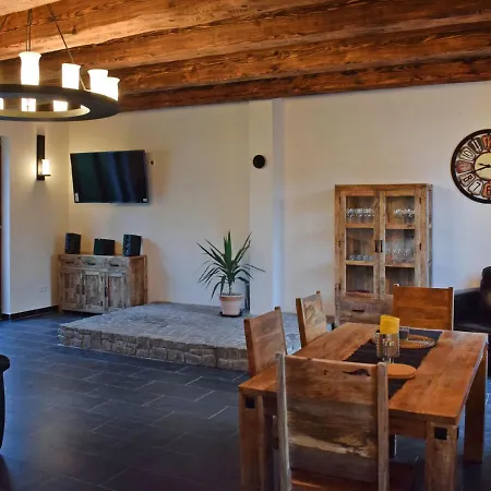 Holiday Podlea¡anska½ Mla½n Holiday home Tynec nad Sazavou