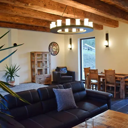 Holiday home Holiday Podlea¡anska½ Mla½n
