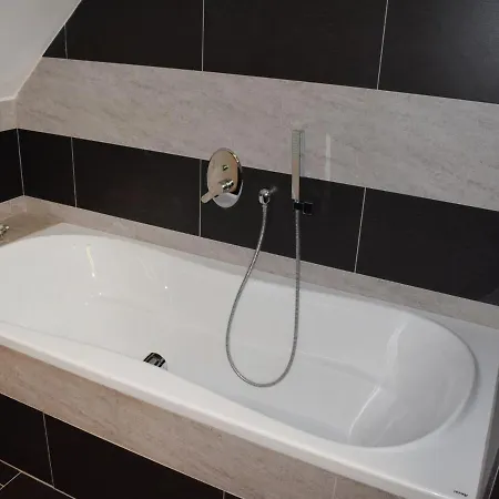Holiday home Holiday Podlea¡anska½ Mla½n Tynec nad Sazavou